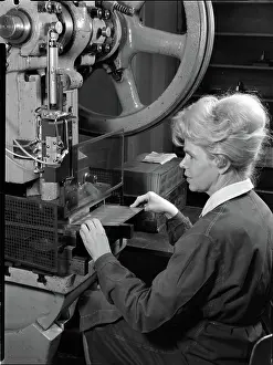 Industrial Machine Stampe: Machine, model. >>