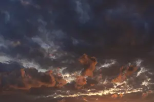 Empty German Countryside Stampe: Abned sky with reddish clouds, Thuringia, Germany