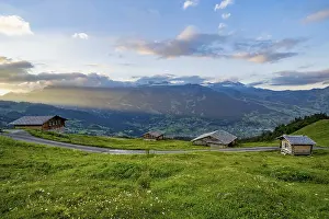 Swiss Alps Landscape Stampe: Alpine huts and alpine meadows