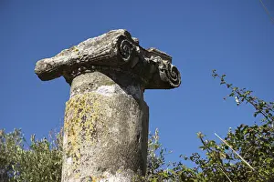 Crete Island Greece Stampe: Ancient grey column, chapter, detail