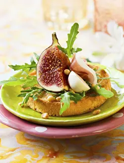 Meat And Cheese Platter Stampe: Appetizer with fig and ham