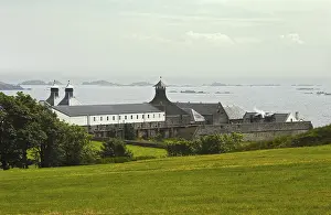 Islay Scotland Stampe: Ardbeg distillery with his typical three pagodes