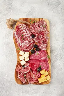 Prosciutto Salami Ham Stampe: Assorted, sliced meat appetizer