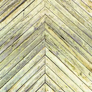 Deserted Wooden House Stampe: Background with herringbone pattern of shabby