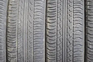 Close Up Tire Stampe: The background of the tread pattern of the car wheel