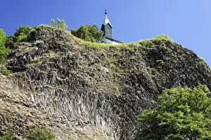 Deserted Chapel In Bavaria Stampe: Basalt rocks in Parkstein, Upper Palatinate
