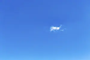 Cumulus Cloud Formation Stampe: Blue sky, single small source cloud