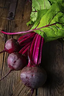 Organic Vegetable Harvest Stampe: Botwina, Rustic Young Beetroot