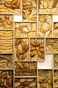 Studio Shot Of Breads Stampe: Bread art on the wall
