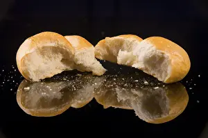 Bread Nutrition Facts Stampe: Bread roll