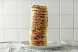 Basic Food Items Stampe: Bread with Salami