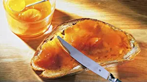 Basic Food Nutrition Stampe: Breakfast, bread with jam, Germany