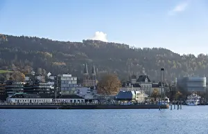Deserted Harbour Scene Stampe: Bregenz harbour with lighthouse