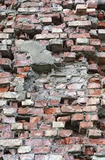 Deserted Exterior View Stampe: Bright red bricks wall flat background