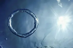 Underwater Ring Stampe: Bubble Ring Underwater ascends towards the Sun