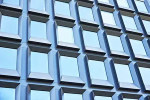 Architectural Style Europe Stampe: Building facade with geometric pattern
