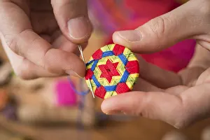Button Maker Stampe: Button maker stitching and wrapping green