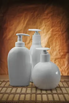 Cosmetic Products Stampe: Three care objects