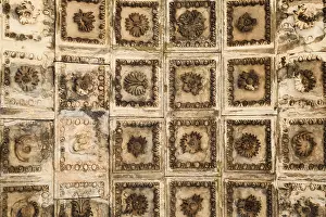 International Tourist Attraction Stampe: The ceiling of the arch gate adrian