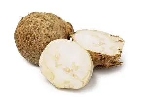 Studio Shot Food Images Stampe: Celery root isolated on white background