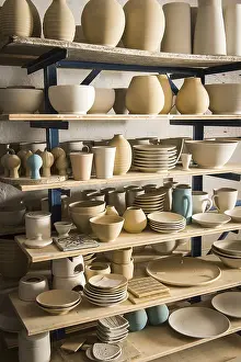 Ceramic Workshop Germany Stampe: Ceramic workshop, drying rack with pottery