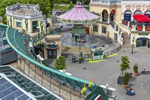 Prater Theme Park Austria Stampe: The Chain Carousel, top view, Prater