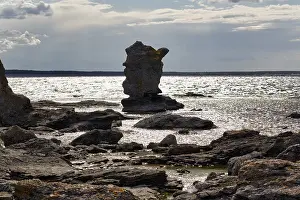Limestone Rock Formations In Europe Stampe: Characteristic limestone column