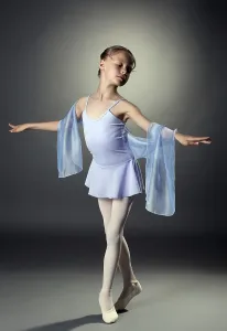 Cute Dancer Stampe: Charming little dancer posing in studio