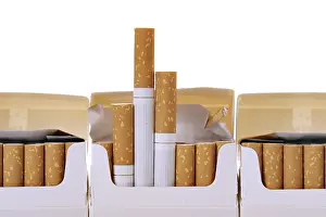 Health Risks Of Smoking Stampe: Cigarette packet