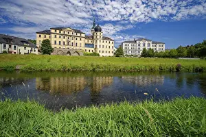 European Educational Institutions Stampe: Classical Lower Castle and G. E