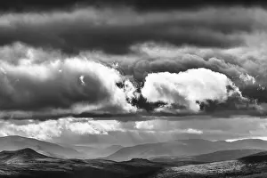 Cloudy Atmospheric Mood Stampe: Cloud atmosphere in the mountains