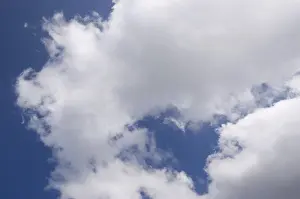 Cloudy Skies Stampe: Clouds