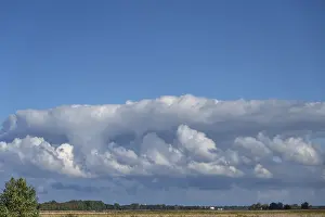 Ahrenshoop Landscape Stampe: Clouds above the lagoon landscape
