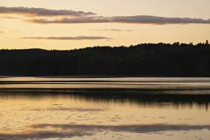 Scandinavian Cloud Landscapes Stampe: Clouds reflected on the water surface