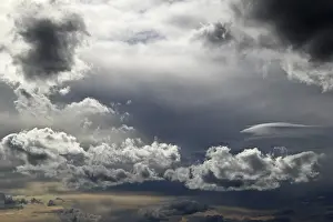 Stormy Atmosphere Stampe: Clouds in the sky, cloud landscape