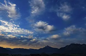 Sunrise In Austria Stampe: Cloudscape of altocumulus clouds at dawn