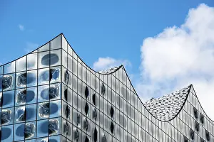 Contemporary Concert Hall Design Stampe: Cloudy reflection, glass facade