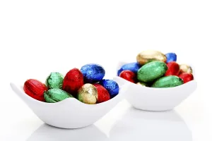 Symbolic Easter Egg Image Stampe: Colourful chocolate easter eggs
