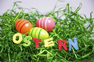 Spring Awakening Decor Stampe: Colourful Easter decoration