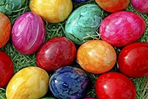 Easter Eggs Stampe: Colourful Easter eggs, grass, Easter