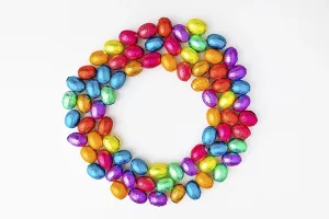 Easter Sweets Stampe: Colourful Easter sweets in a circle