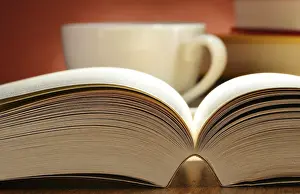 Empty Table Composition Stampe: Composition with books on the table
