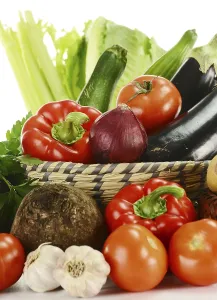 Raw Vegetable Composition Stampe: Composition with raw vegetables
