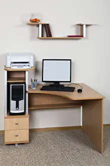 Empty Office Workspace Stampe: Computer and printer on the desk in the office