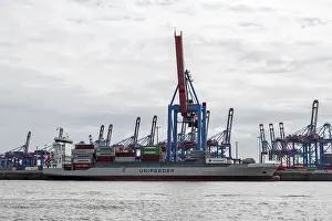 Freight Transport Vessel Stampe: Container ship, loading cranes and stacks of containers