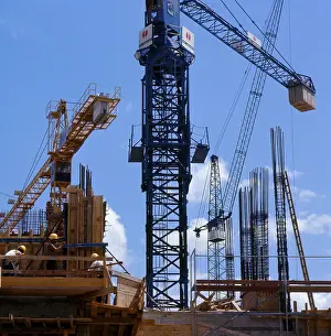 Home Construction Process Stampe: Cranes on the building site, structural engineering