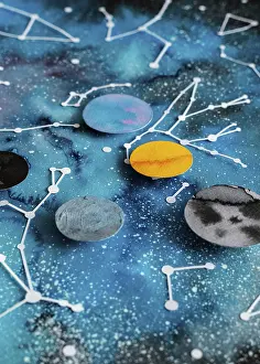 Plain Colored Background Design Stampe: Creative paper planets composition 3