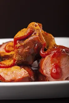 High Calorie Food Stampe: Currywurst