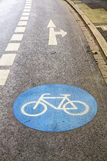 Cycle Path Marking Stampe: Cycle path marking on a pavement