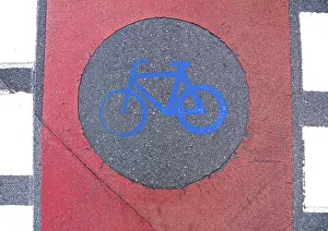 Cycle Path Marking Stampe: Cycle path marking on a pavement